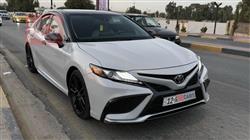 تۆیۆتا کامری